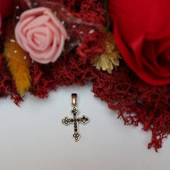 Pandant Aur 14K Cruce cu pietre negre