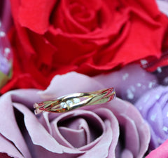 Inel Aur cu trei pietricele